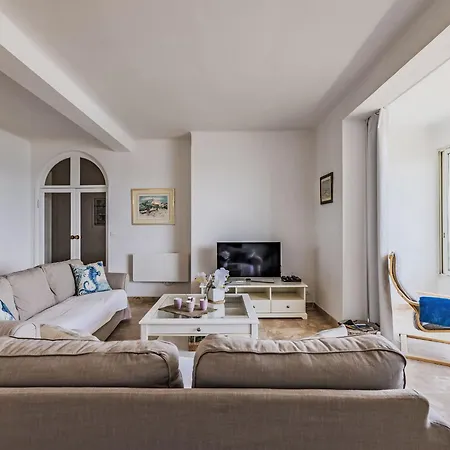 Les Dauphins-1 By Interhome Appartement